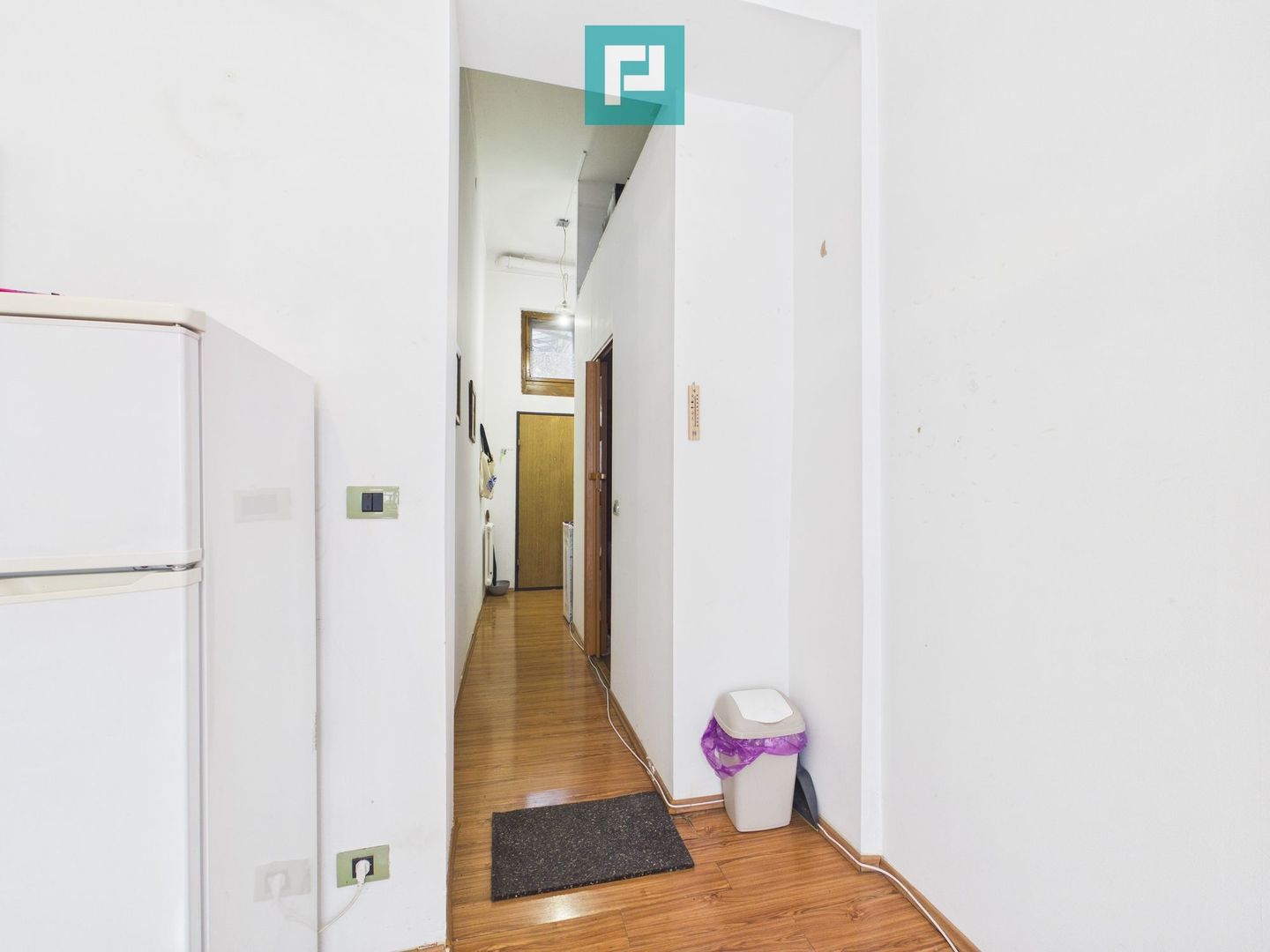 Apartament 1 cameră – ultracentral, Piața Victori - Poză 3