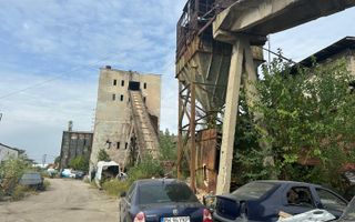 Platformă Industrială cu Cale Ferată si Infrastructură Completă - Poză 37