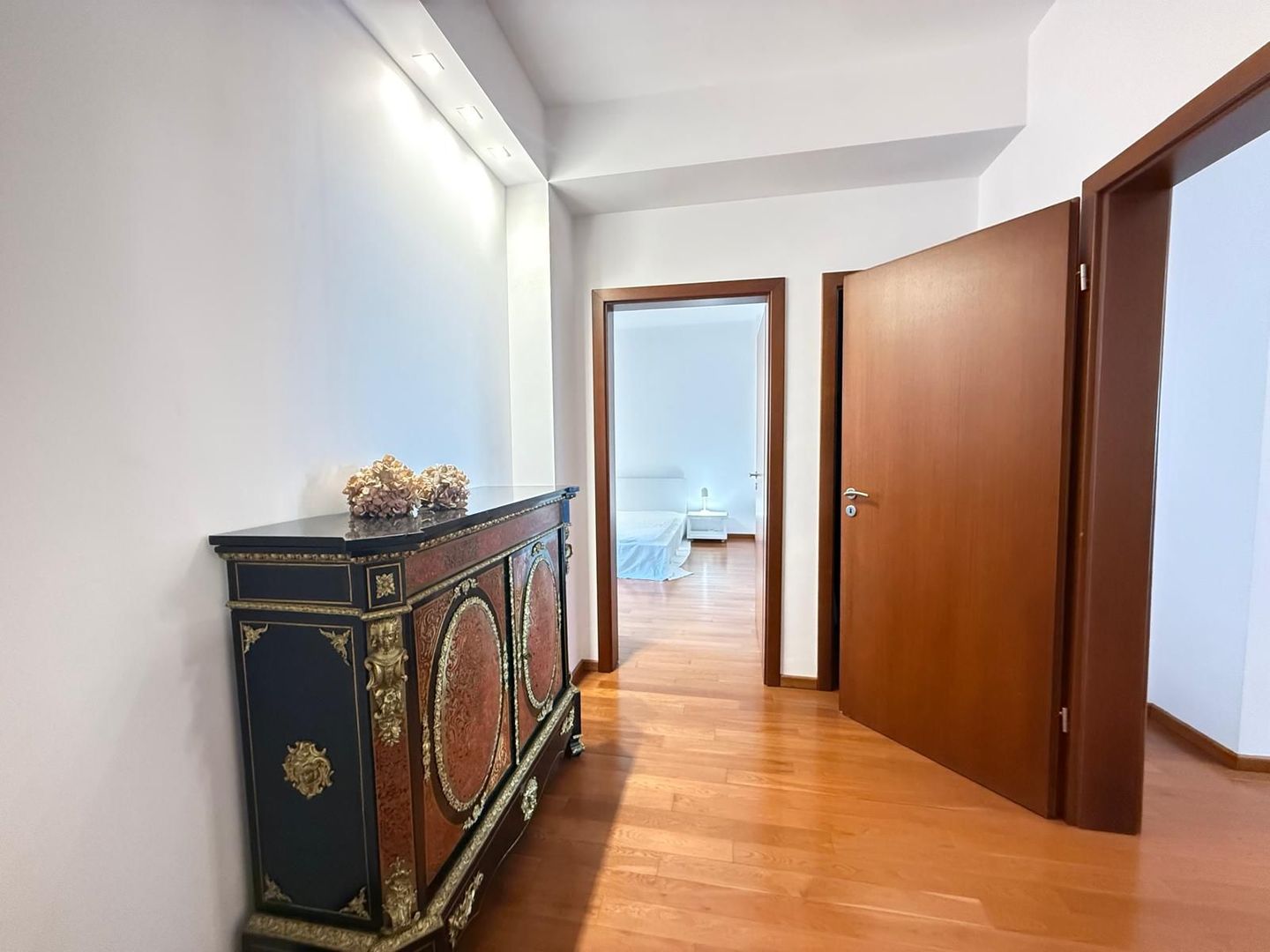 DE ÎNCHIRIAT ‖ APARTAMENT PREMIUM ‖ ULTRACENTRAL VICTORIEI ‖ PARCARE + BOXA - Poză 10