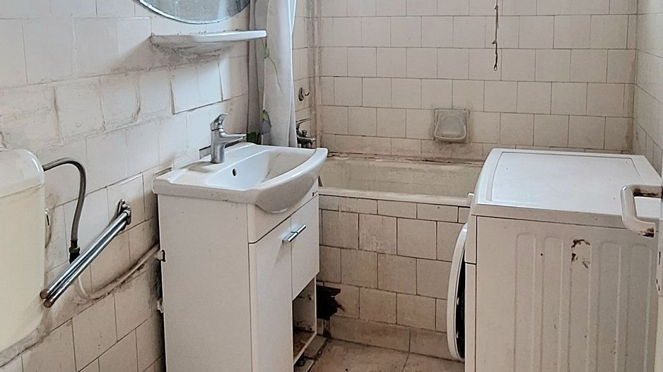 Apartament cu 2 camere - Piata Victoriei - Poză 13