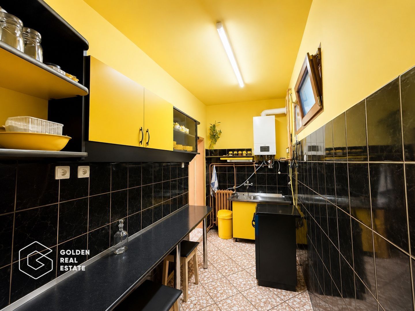Casa cu teren 688 mp, 2 corpuri de cladire, Parneava - Poză 16
