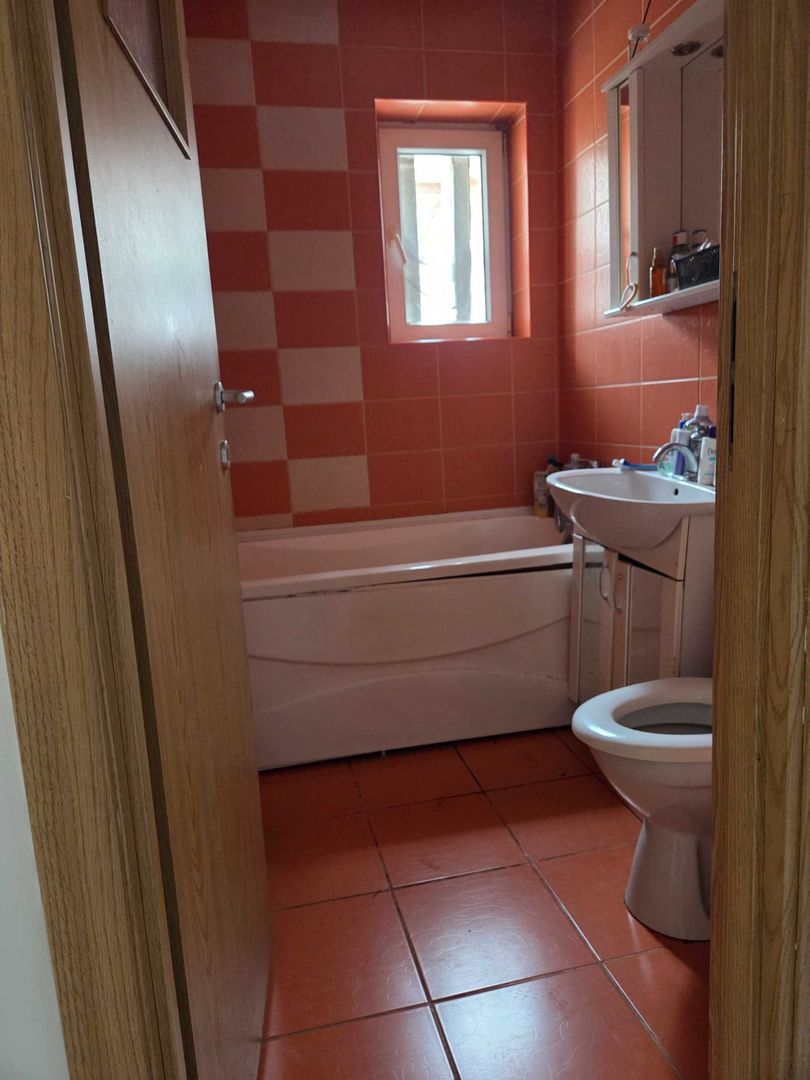 Vand apartament 2 camere zona centrala - Poză 6