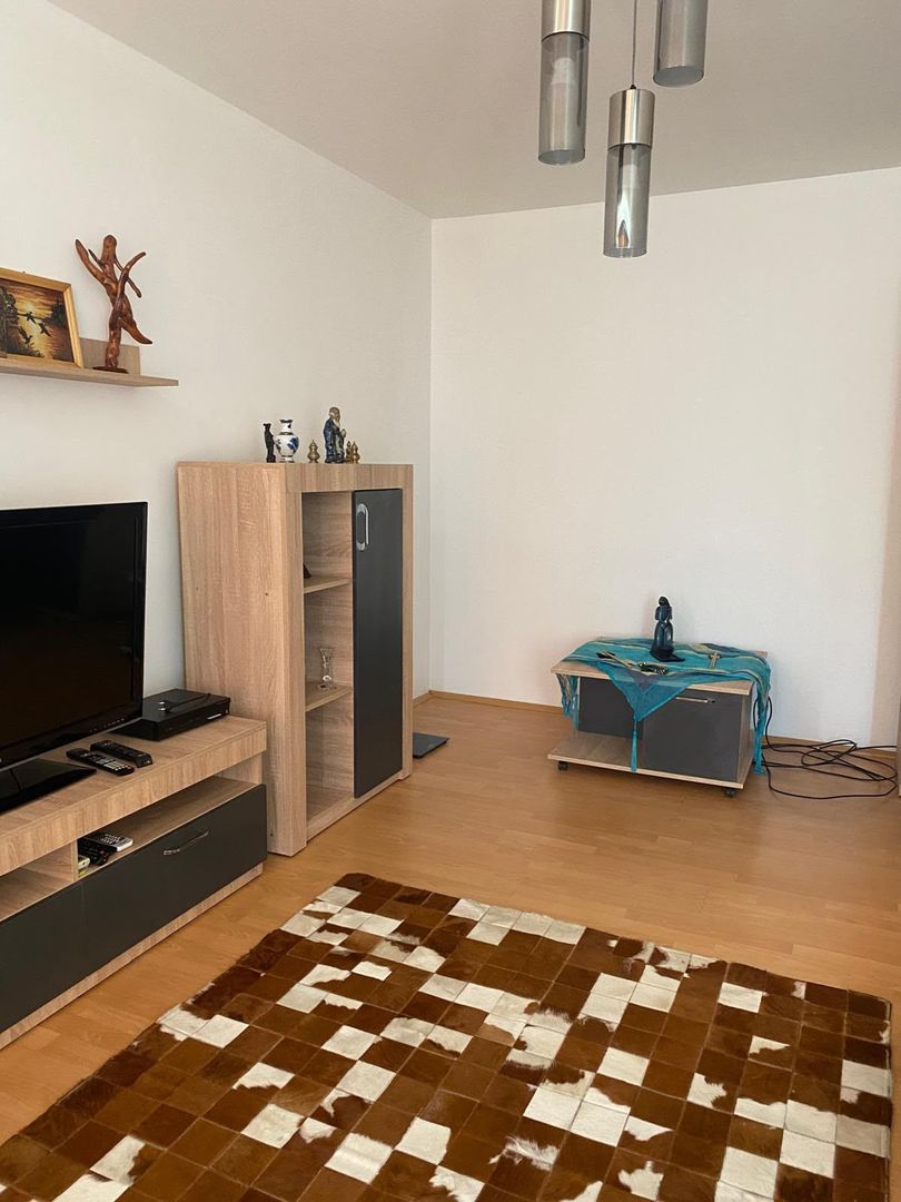 Apartament cu trei camere decomandat, Calea Grivitei - Poză 3