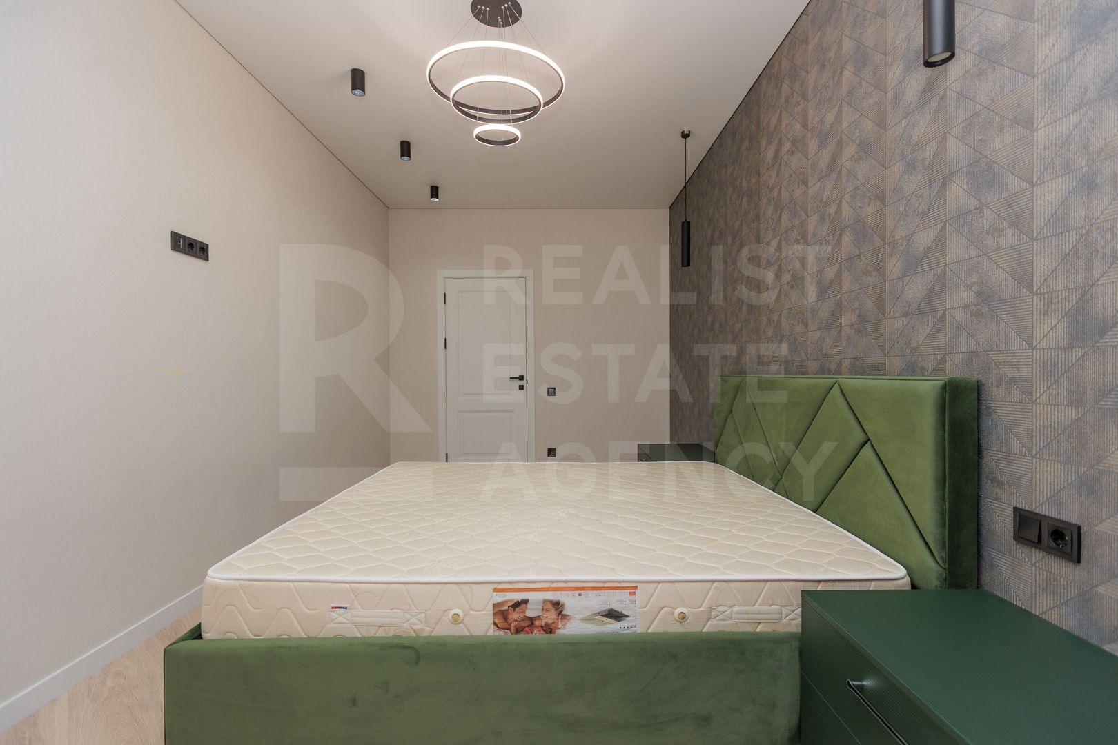 Vânzare, apartament, 3 camere,  str. Avraam Iancu, Centru. - Poză 4