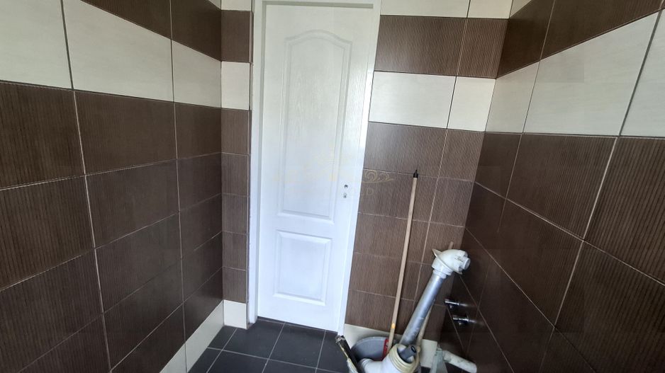 Vind urgent apartament in Turda . - Poză 24