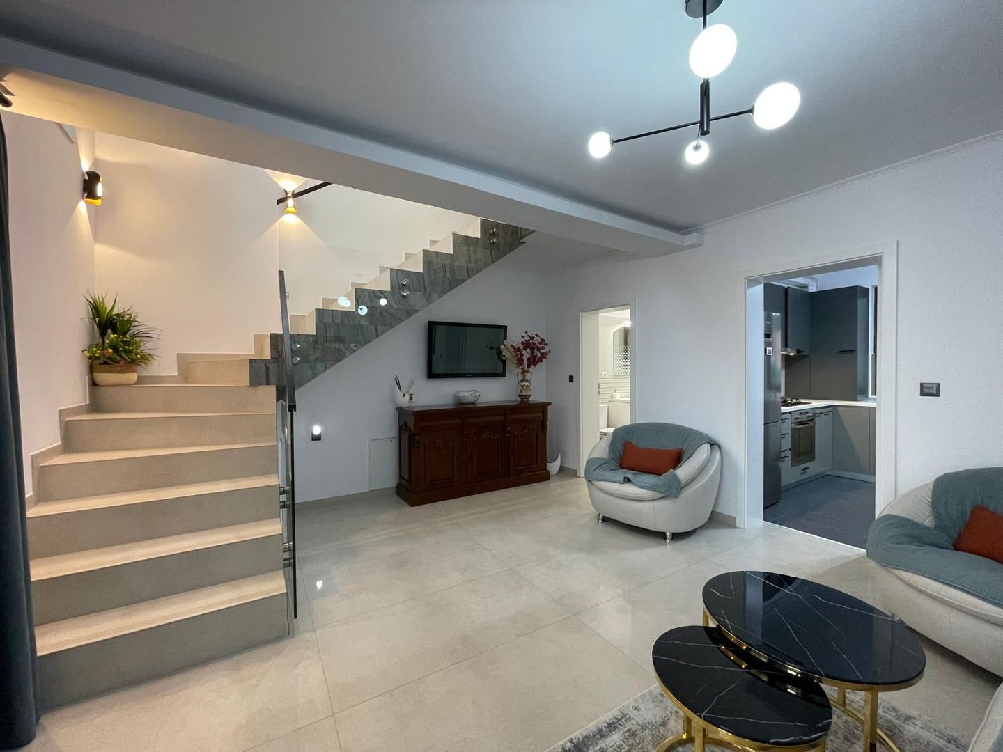 Casa insiruita- 3 camere - mobilat - Calea Urseni - Poză 3