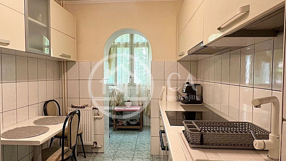 Apartament de vanzare cu 2 camere in zona Dacia, Oradea - Poză 2