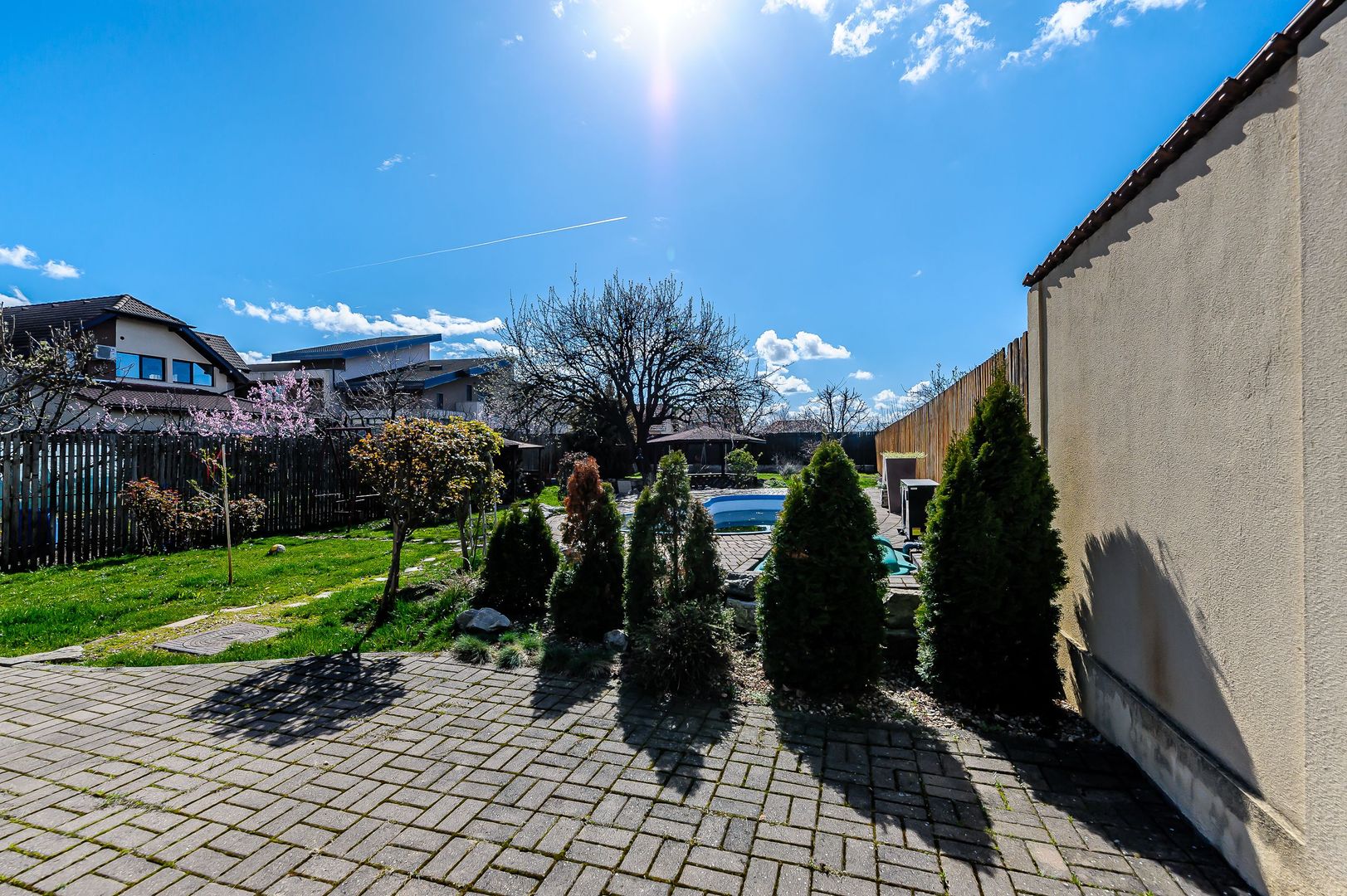 Vilă unică în Părneava - Poză 11