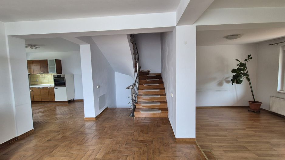 Inchiriere vila 5 dormitoare S + P + 1E + M zona Erou Iancu Nicolae - Poză 5