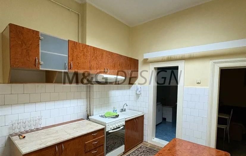 Apartament  2  camere Ultracentral etaj 2 - Poză 1