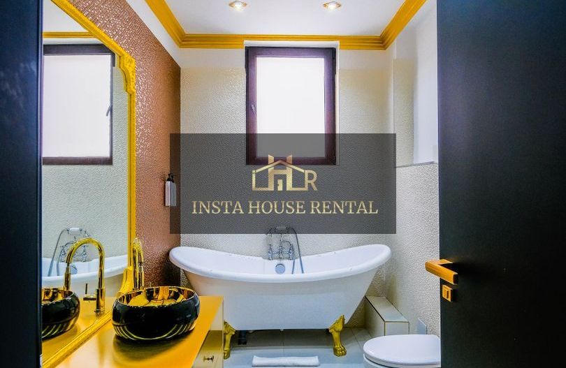 Hotel de LUX cu 11 camere / Restaurant & Piscina - Poză 22