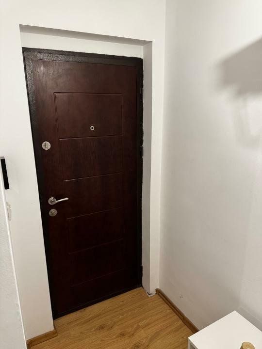 Proprietar - Vand apartament 2 camere mobilat la 5 minute de metrou Jiului - Poză 6