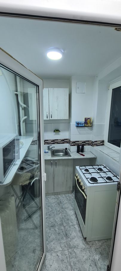 Apartament 2 camere decomandat, renovat, mobilat si utilat ,Lujerului - Poză 10