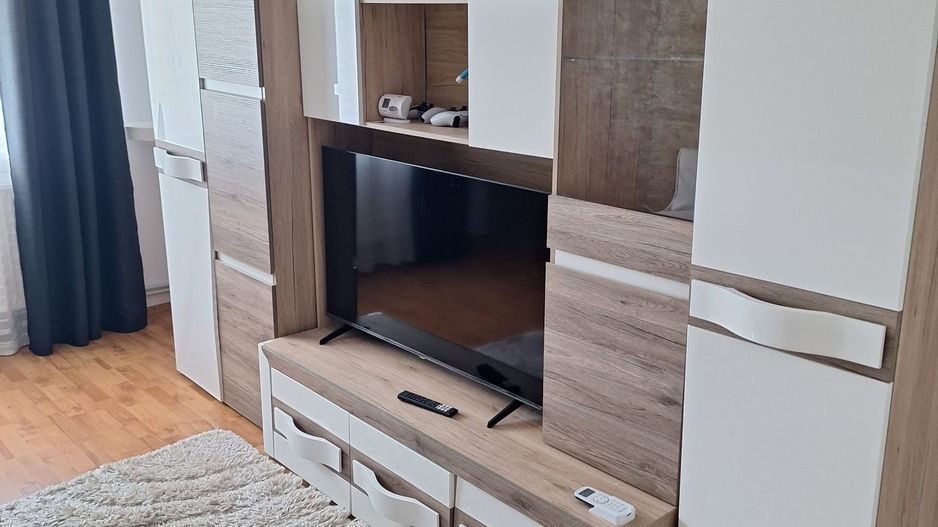 Regim hotelier, 2 camere, Micro 17, 200 lei/noapte - Poză 9