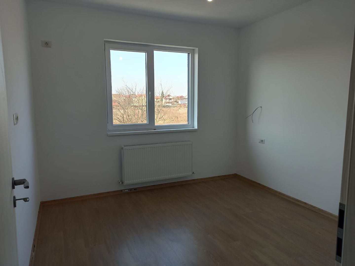 de neratat - vila la alb/4cam,2bai+parcare/centru Popesti Leordeni - Poză 1