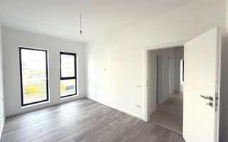 Etaj 1. Decomandat - bucatarie inchisa. Drum asfaltat. Loc de parcare. - Poză 7
