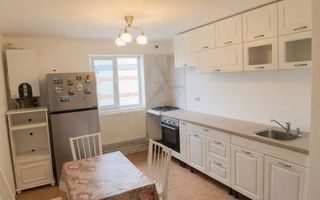 Apartament 2 camere Cetate - Poză 3