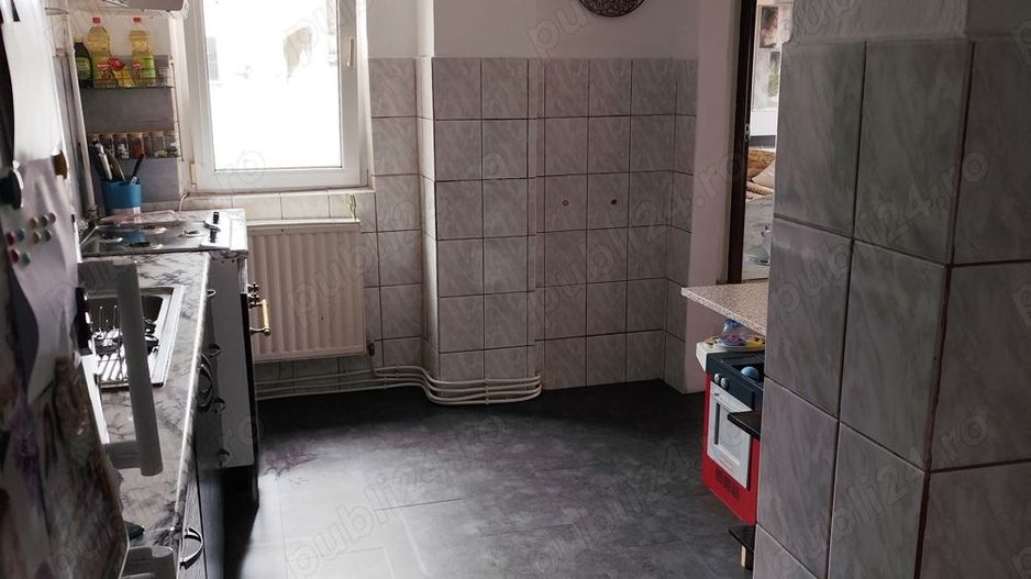Ag BRASADAS vinde apt 3 cam etaj 4/4 Micro 16. - Poză 3