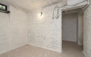 Piata Muncii, casa 87 mp totali, 179 mp curte libera, ideala birouri - Poză 33