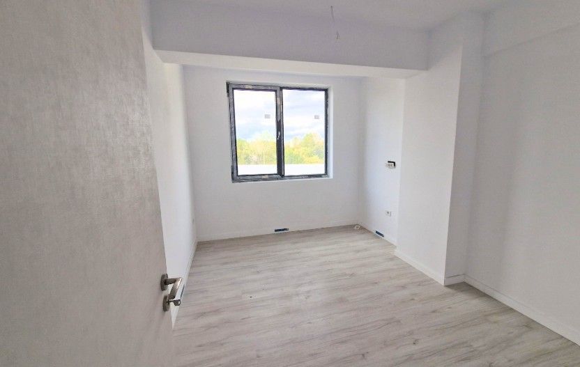 Apartament 2 camere Otopeni central | include TVA și parcare - Poză 5