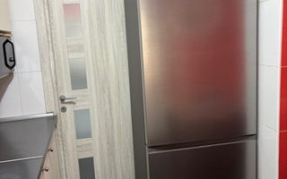 Apartament Luminos 3 camere, zona Bld. Alexandru Obregia, Straduintei. - Poză 7