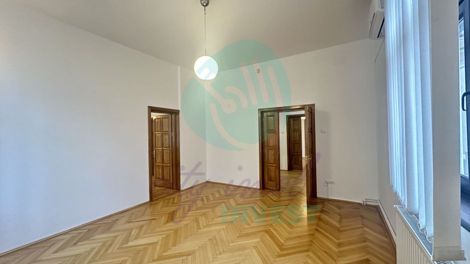 Casa eleganta si curte proprie de 71 mp in zona Plantelor - Poză 5