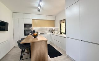 Vila individuala 4 camere Comuna Berceni,teren 420 mp,mobilata/utilata - Poză 4