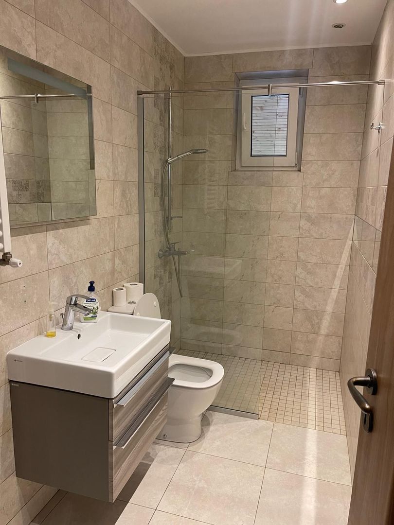 Chirie casă 3 camere ,terasa, curte acces auto – par Bratianu-1000 e/l - Poză 10