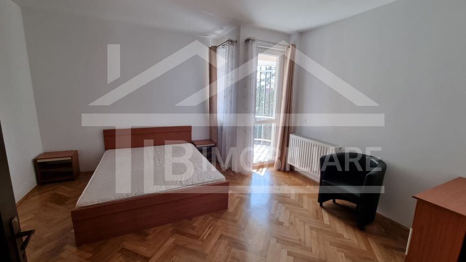 Apartament cu 4 camere, 75mp, Zona Semicentrala - Poză 7