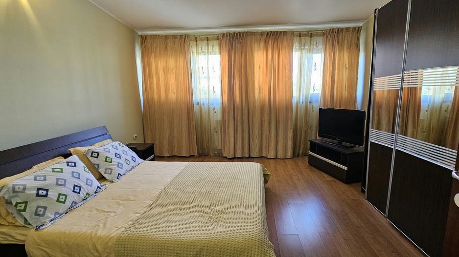 Spațiu - apartament 5 camere de închiriat – 160 mp - Micro 20 – zona BKO - Poză 1