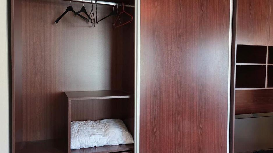 Garsonieră spațioasă Ozana, parcare, centrală proprie, balcon, pet friendly - Poză 7