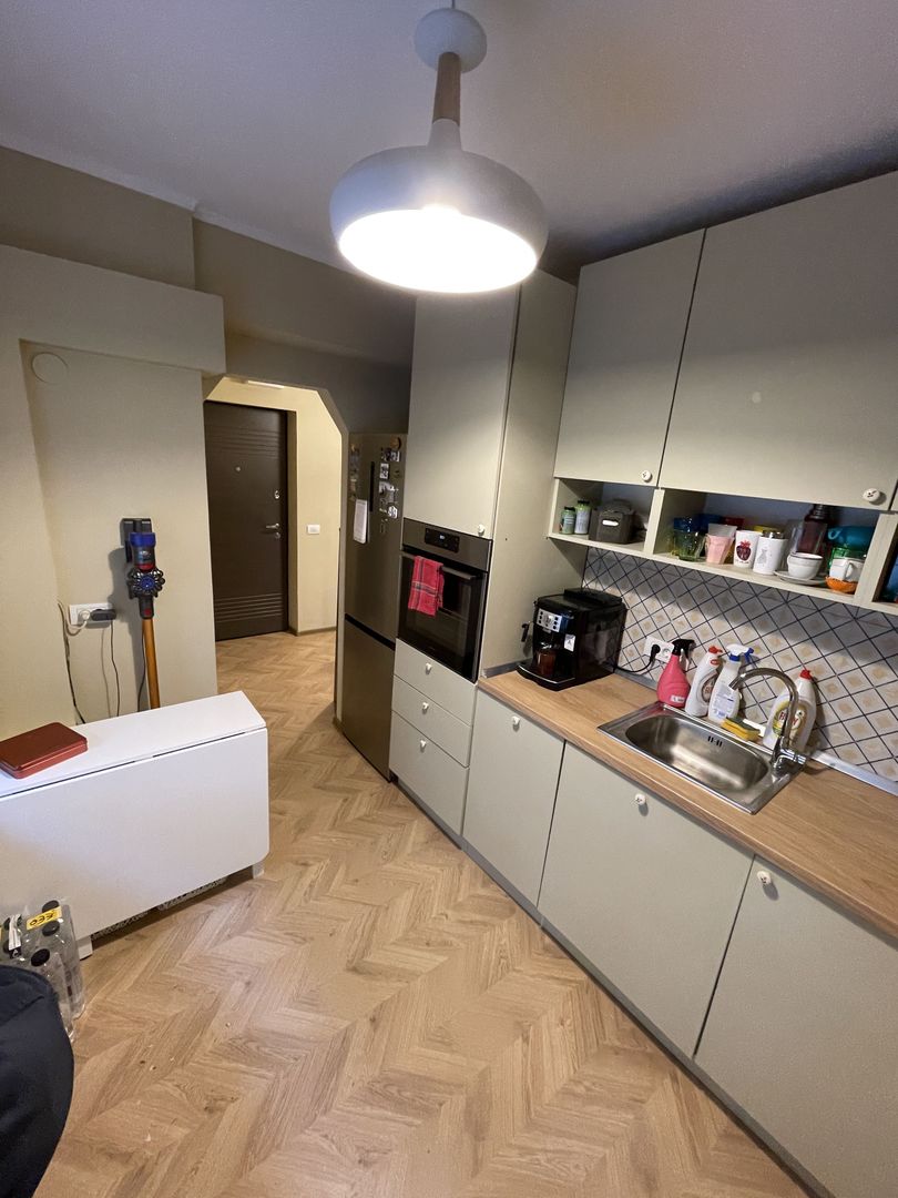 Piața Sf. Gheorghe | Decomandat | Renovat | Centrală proprie | Boxă 16 mp - Poză 14