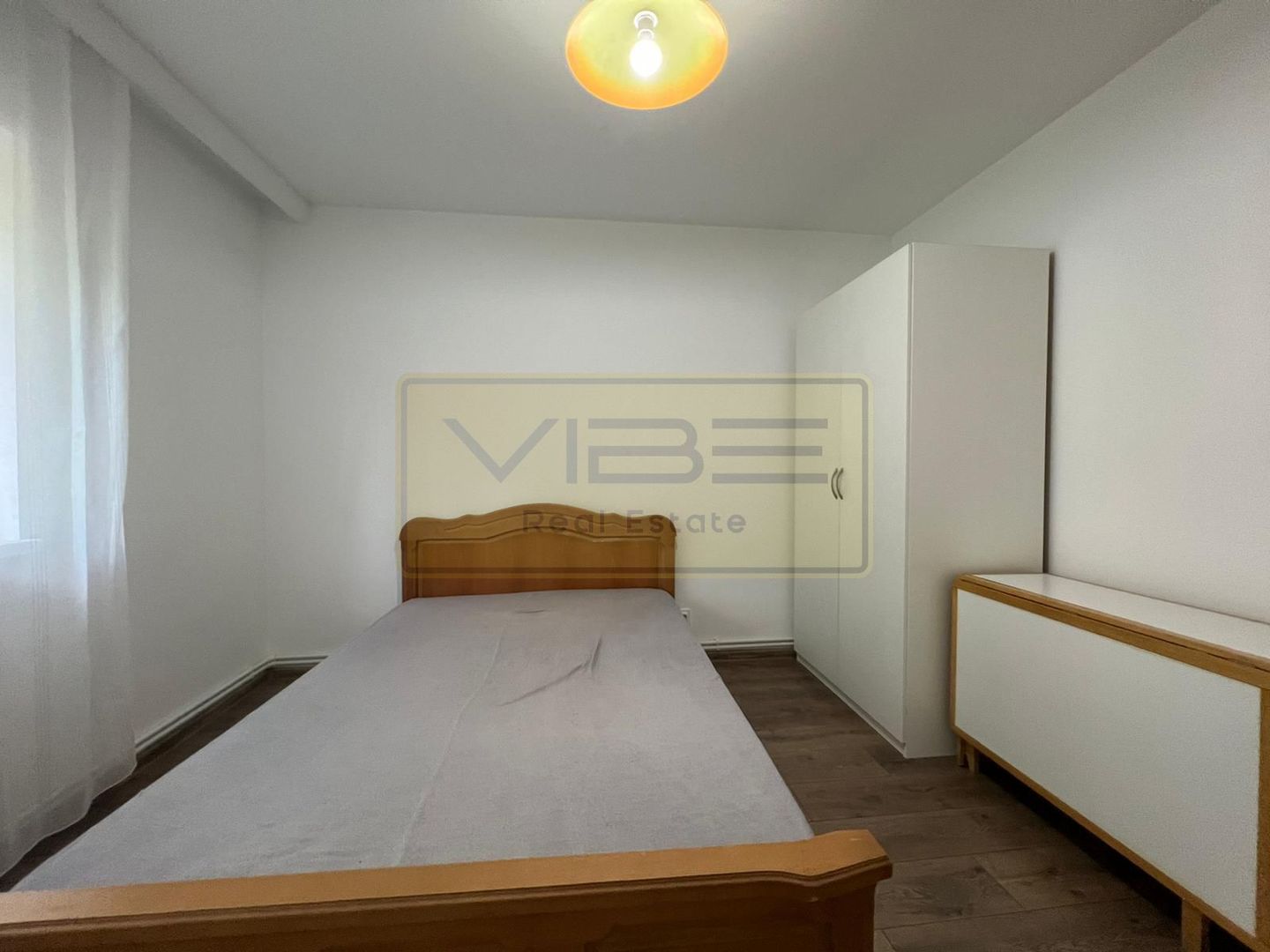 Apartament 2 dormitoare + living Podu Ros - Poză 3