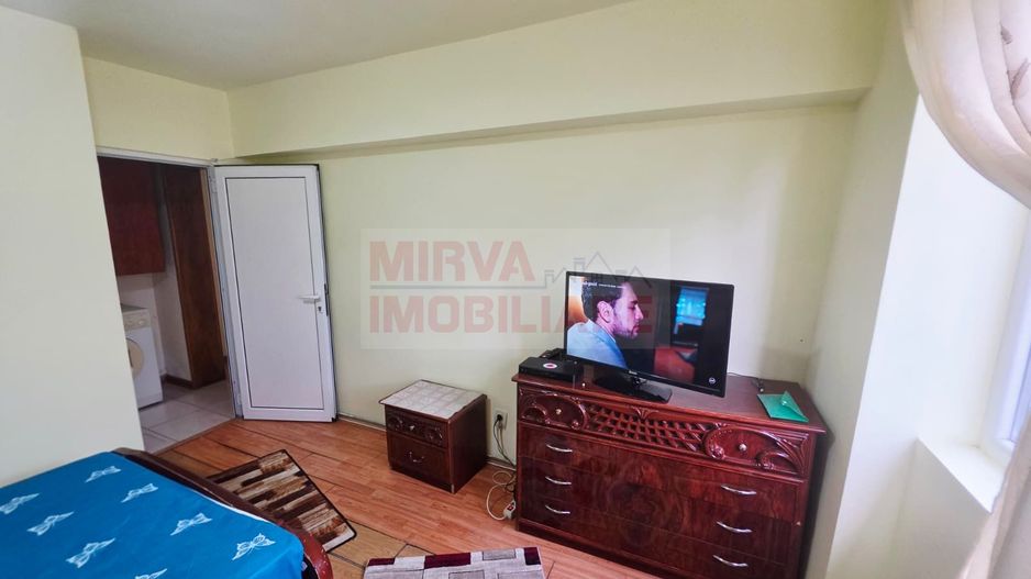 Vanzare apartament 2 camere decomandat, Malu Rosu, parter inalt - Poză 19