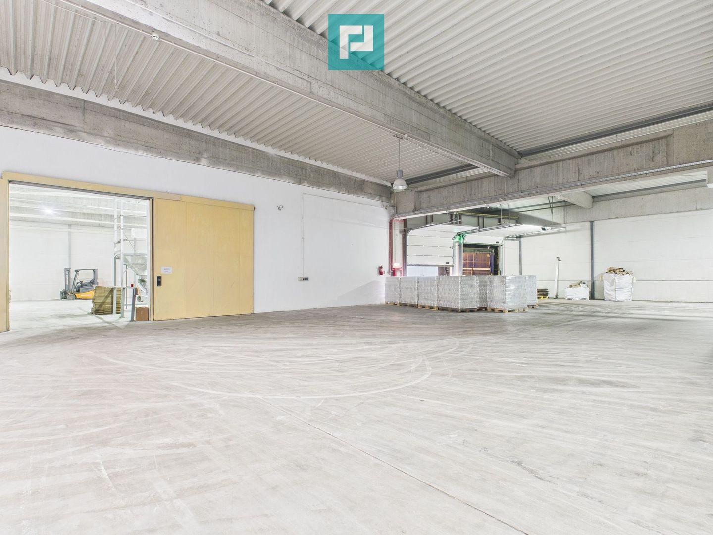 Hală industrială de 4.155 mp Calea Borșului - Poză 9