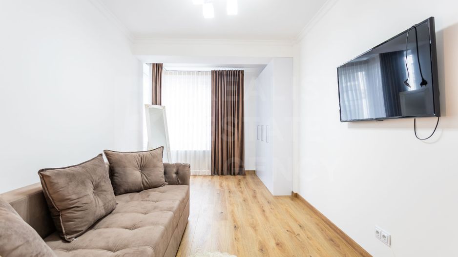 Chirie, apartament, 2 camere, strada Calea Ieşilor, Sculeni - Poză 5
