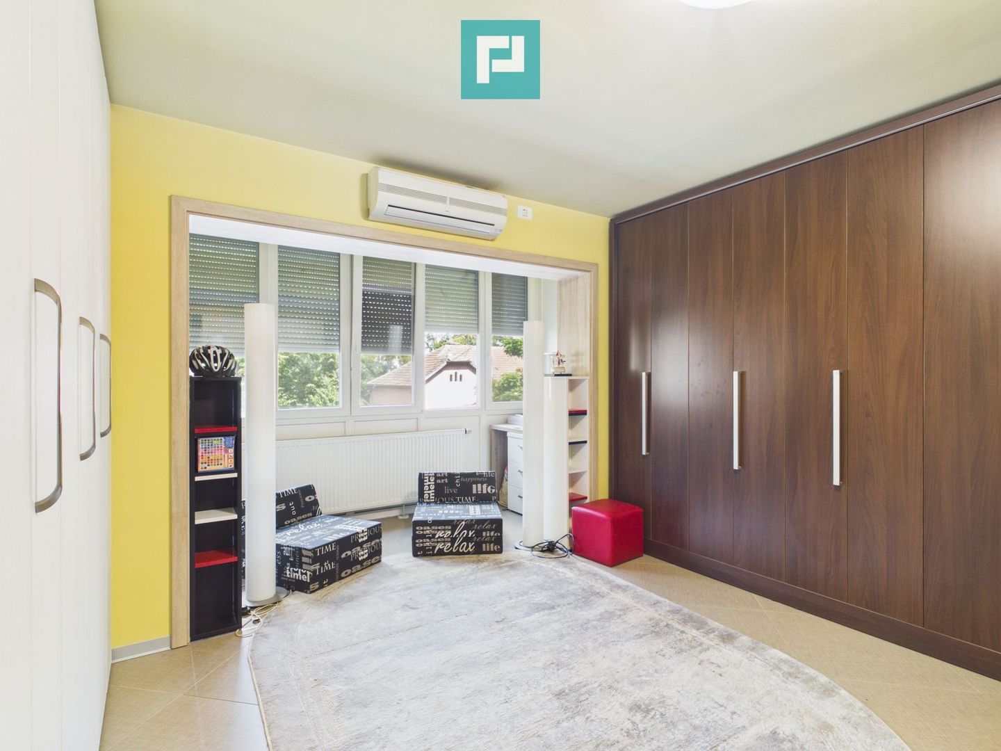 Apartament 3 camere, 2băi, complet mobilat Complex - Poză 1