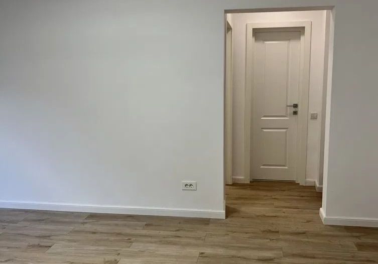 AP. 2 CAMERE - BLOC REABILITAT, BUCATARIE INCHISA, METROU 5 MIN - Poză 6