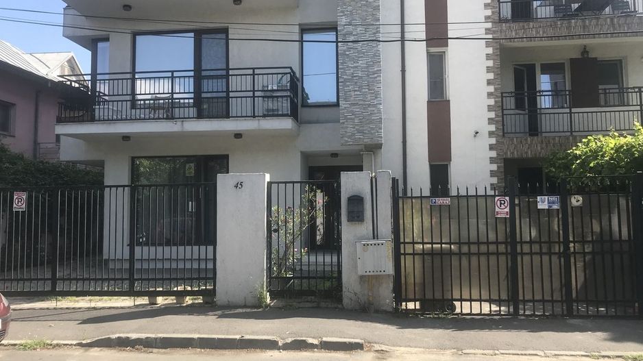 Splaiul Unirii, Mihai Bravu, parter in vila - Poză 1