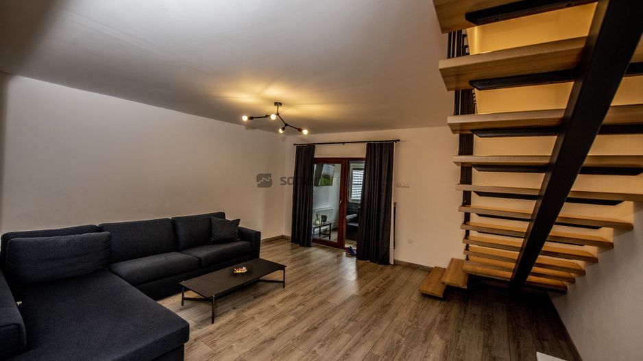 Sapient | Casă renovată situată la intrarea în loc. Nojorid - Poză 8