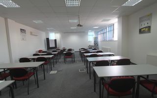 Clădire SAD de închiriat, situată la intrarea în Dumbrăvița - Poză 12