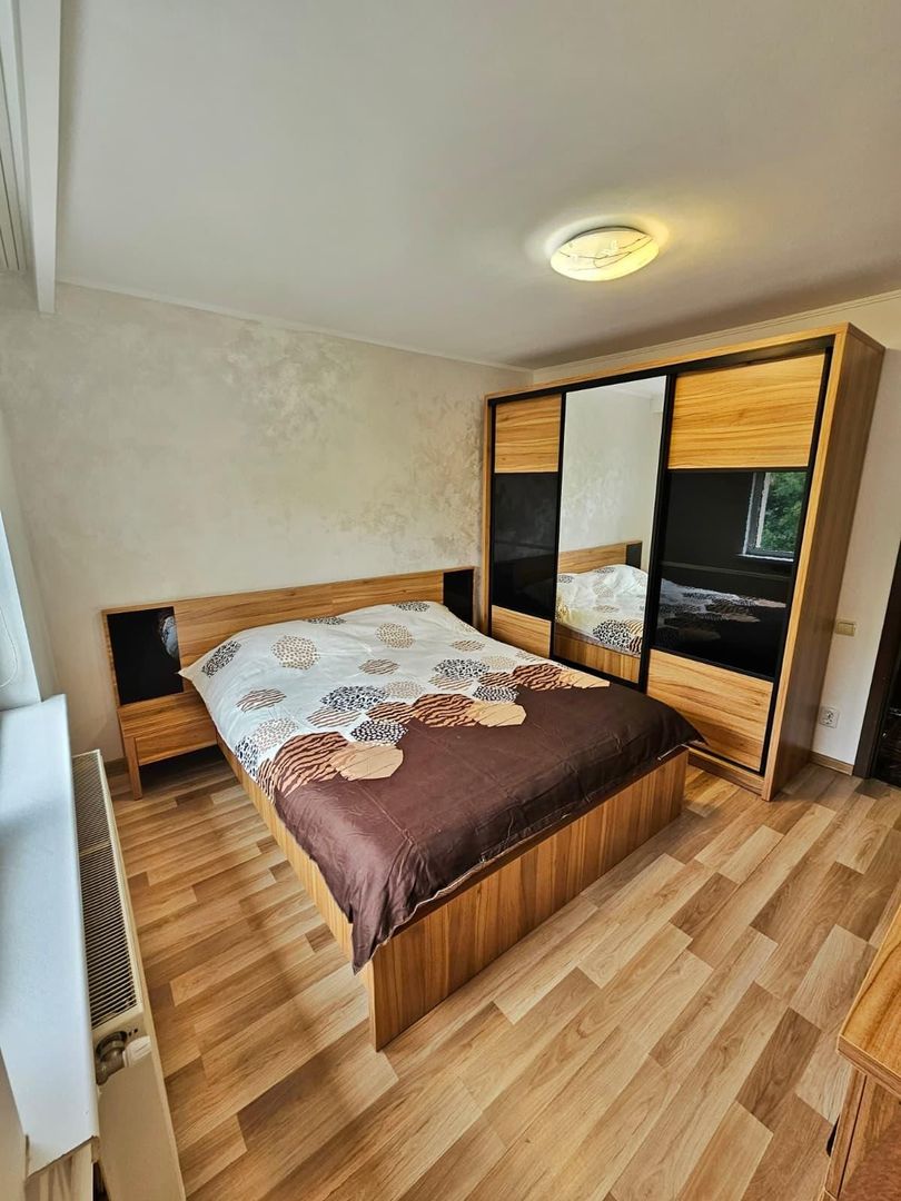 AP. 2 CAMERE GORJULUI, BUCATARIE DESCHISA, REABILITAT, METROU 5 MINUTE - Poză 1