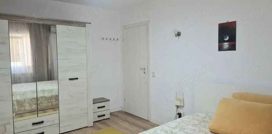 Vand garsoniera b.dul Timisoara, langa City Hotel - Poză 1