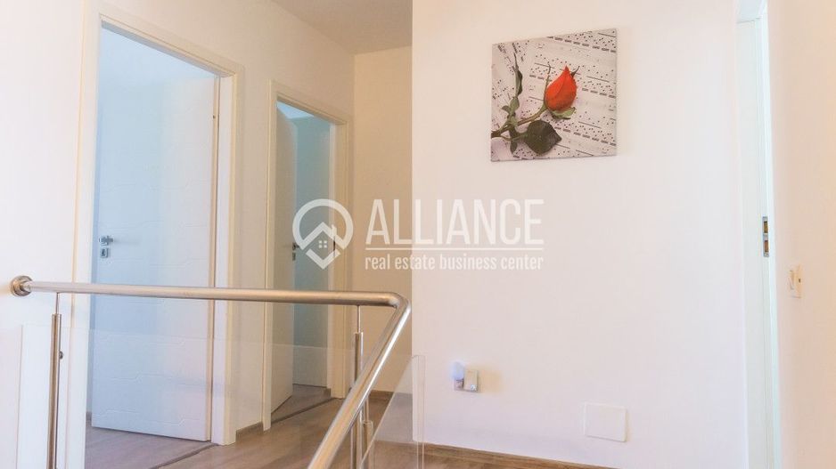 PALAZU MARE -  Vila Duplex cu 4 Camere, Panorama Superba si Curte Amenajata - Poză 39