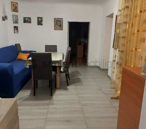 Casa cu 4 camere in Iosia - Poză 12