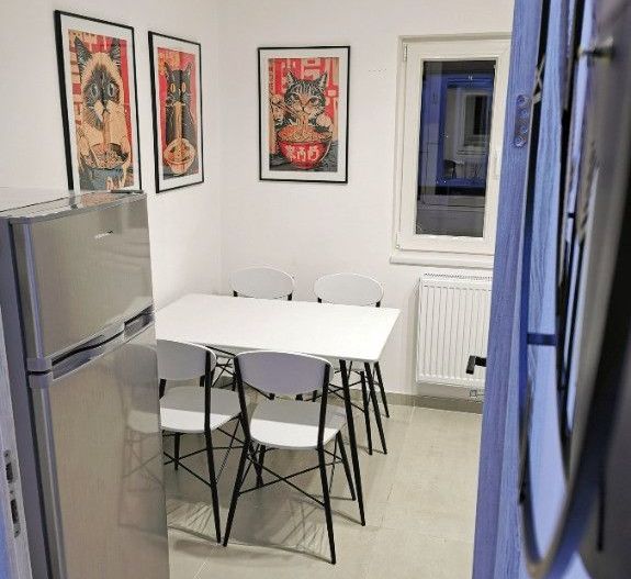 Inchiriere apartament cu 3 camere - Poză 1