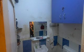 Apartament 4 camere decomandat - Poză 9