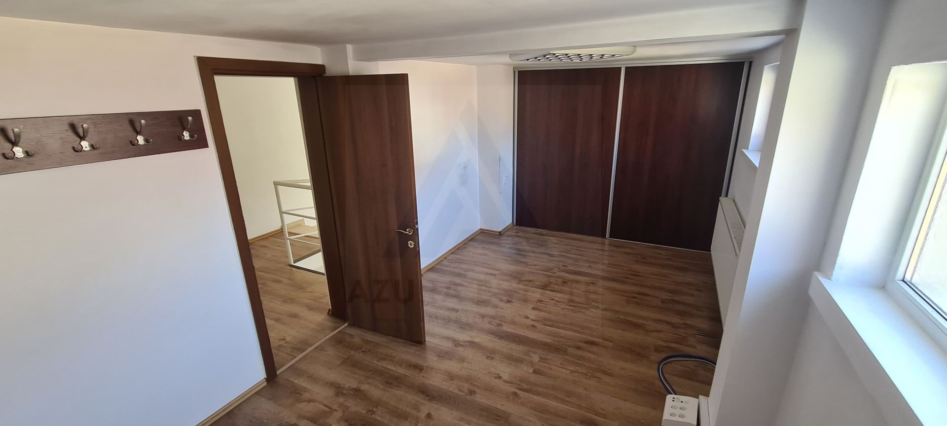 Spațiu birouri 68 mp utili 4 camere hol acces si balcon Bvd Victoriei - Poză 4