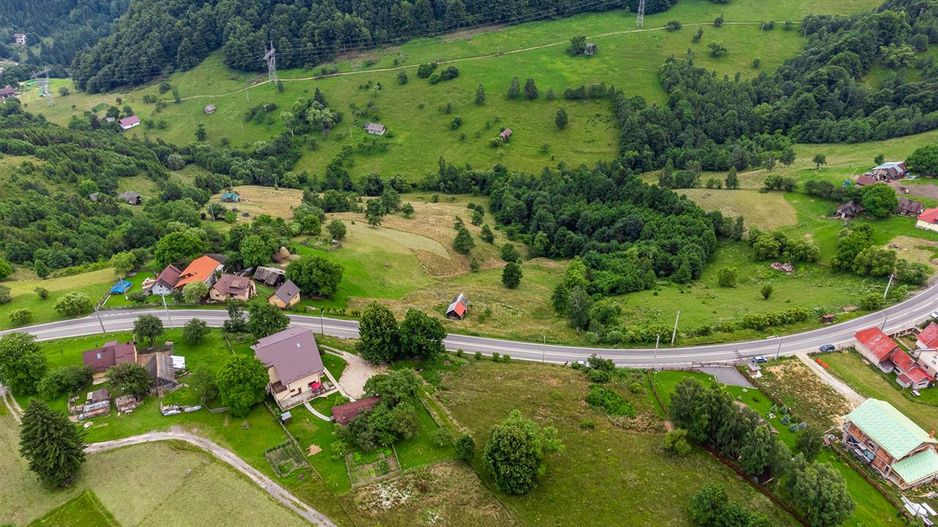Aproape 4.000 mp, in fascinatia decorului montan, Bran, Moieciu de Jos, Brasov - Poză 9