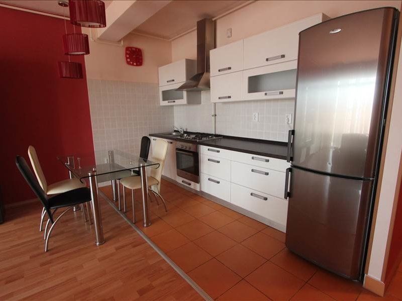 Apartament de vanzare 3 camere modern - Poză 4